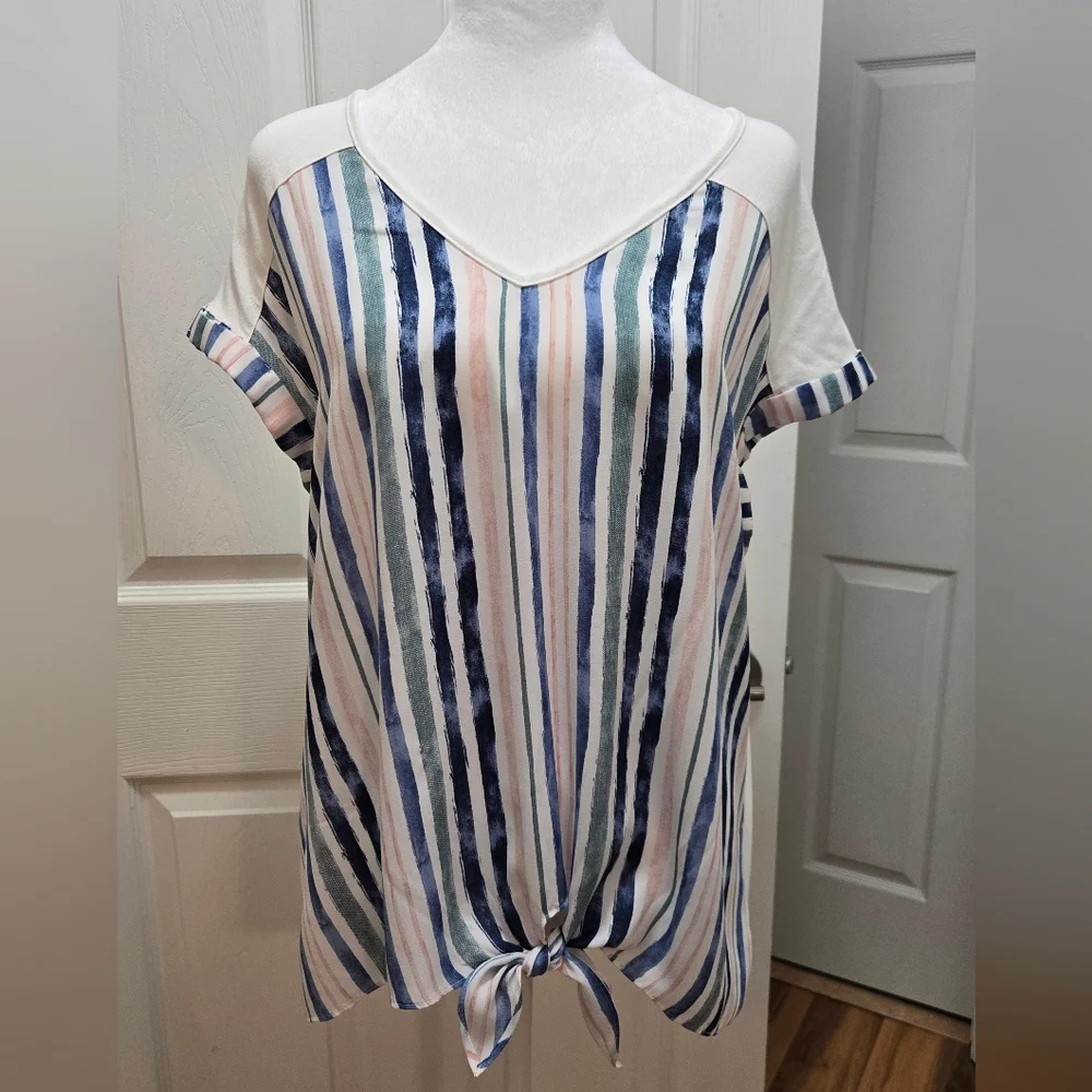 Fortune & Ivy Striped V-Neck Tie-Front Top, Size L